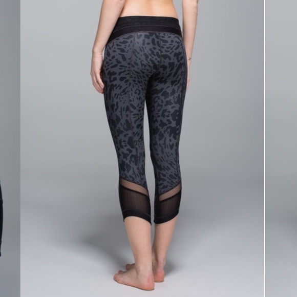 Lululemon Animal Print Medium Rise Mesh Cut Out Luxtreme Cropped Leggings - Picture 1 of 9